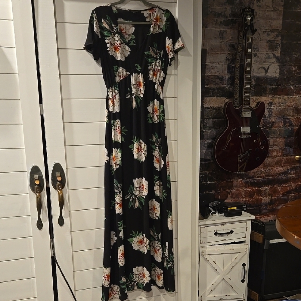 Floral Black Maxi Dress
